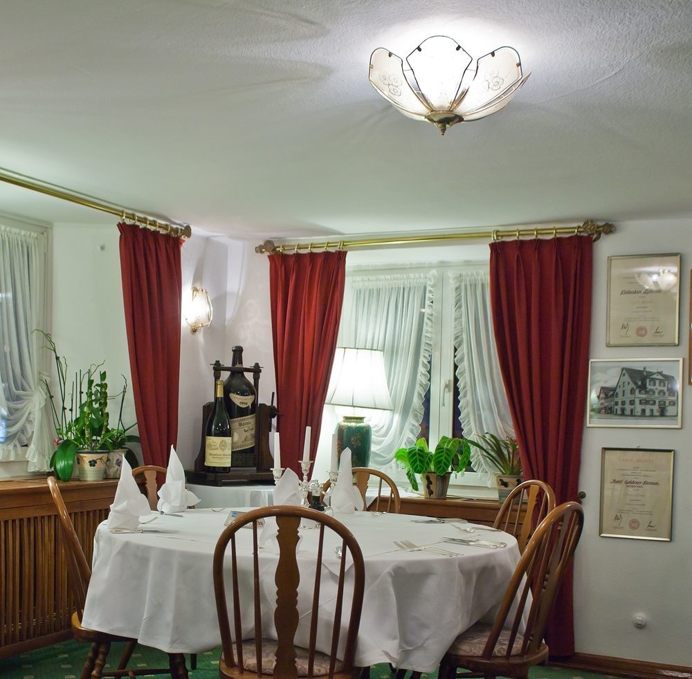 Hotel Goldener Sternen Констанц Экстерьер фото