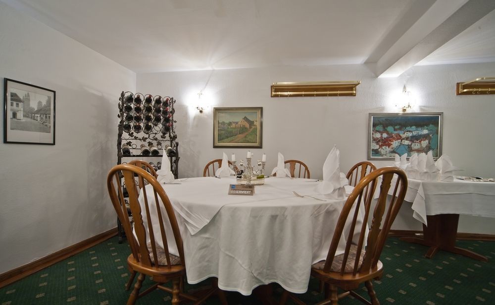 Hotel Goldener Sternen Констанц Экстерьер фото